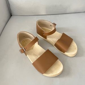 No. 6 Scout Sandal in Palomino